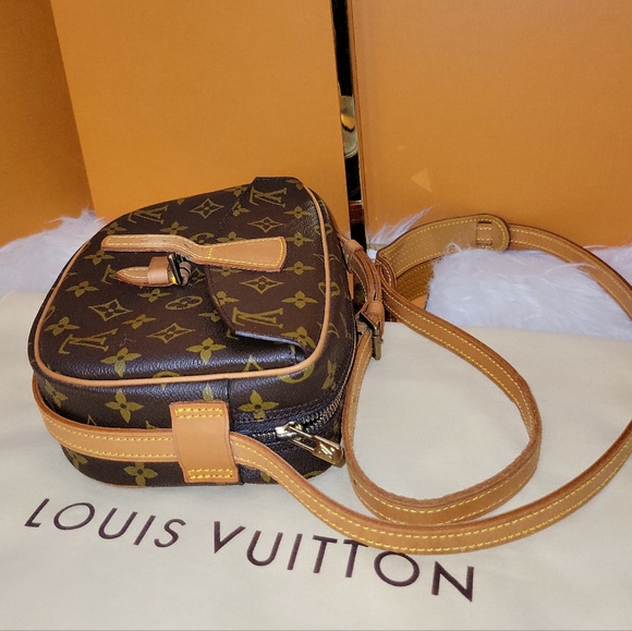 ❌️SOLD❌️Louis Vuitton Jeune Fille PM 💯% Authentic Crossbody Bag - Picture 16 of 17